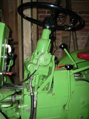 Holder Lenkung 1.jpg (161.38 KiB) 2466 mal betrachtet AM2 mit Mercedes-Lenkung linke Seite