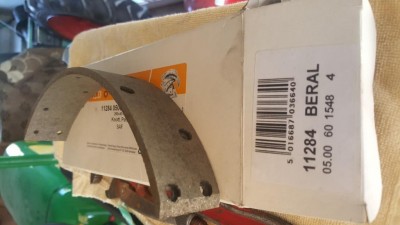 Beläge passen auch vom Anhänger!!!Müssen nicht immer teuer sein!!!